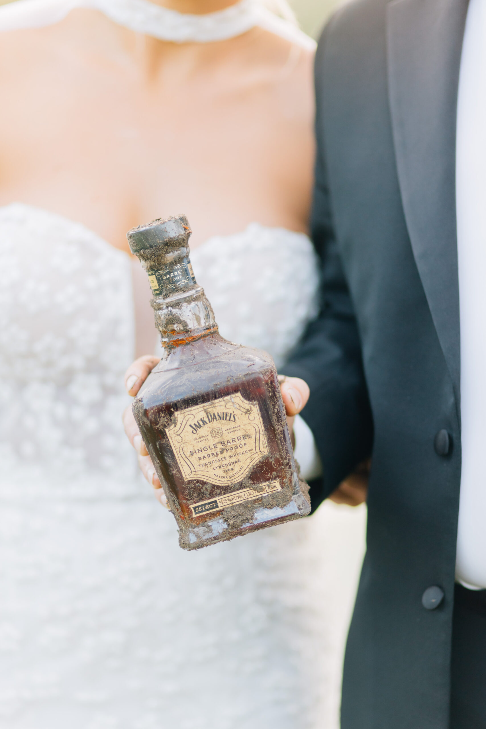 burying the bourbon at a southern plantation wedding in Georgia